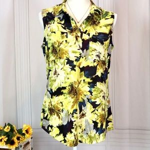 Jones New York Signature. Sleeveless blouse.